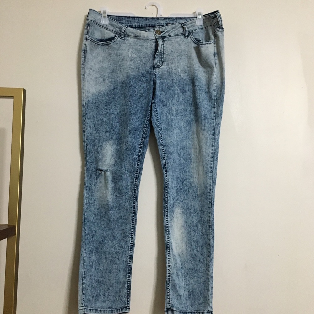 4/$25 City Streets Vintage Retro Acid Wash Jeans